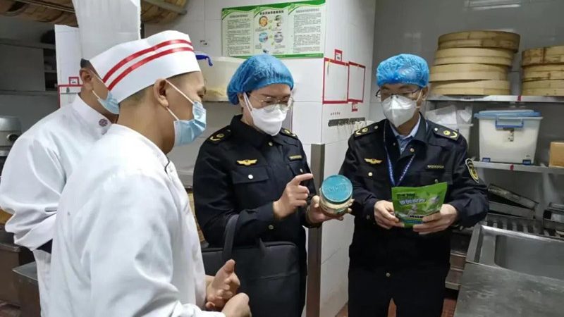 小零食批发，如何规避食品安全风险？**